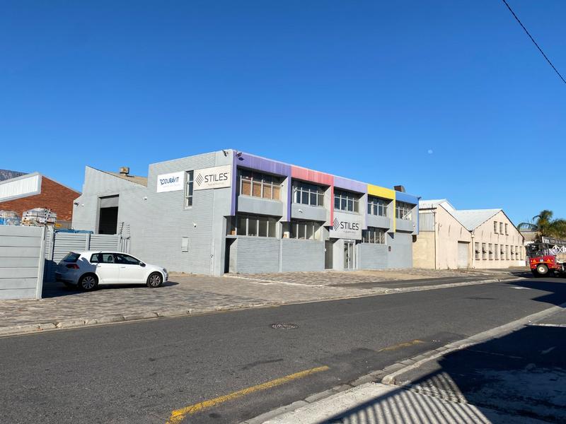 To Let commercial Property for Rent in Paarden Eiland Western Cape
